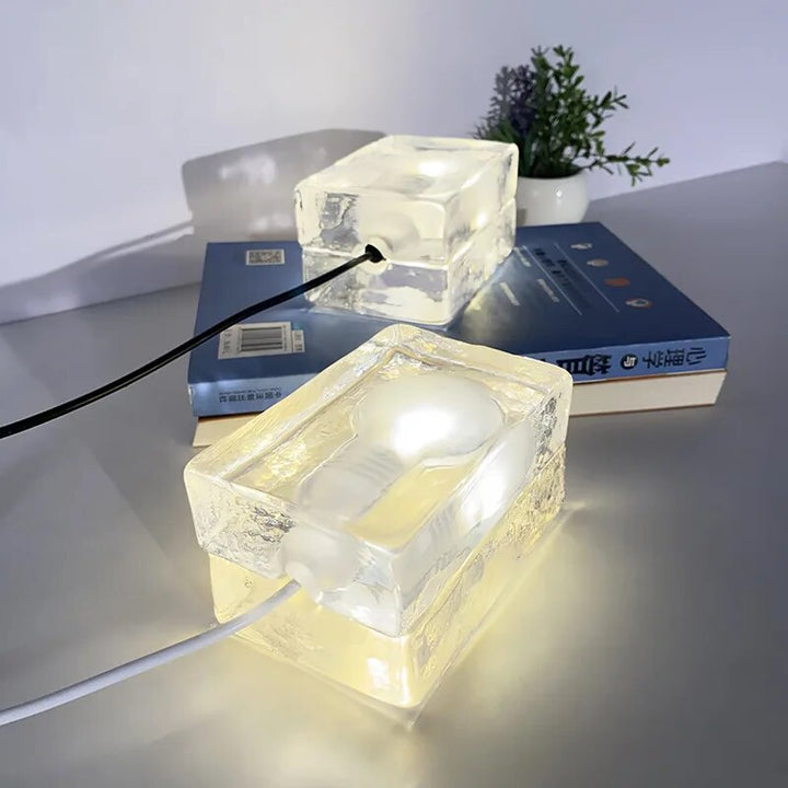 CrystalLight - Transparante bordslampa