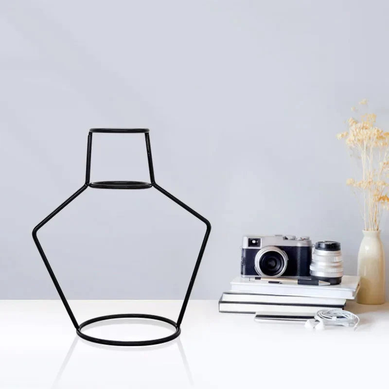 Ivy moderna geometriska glasvaser med metallramar