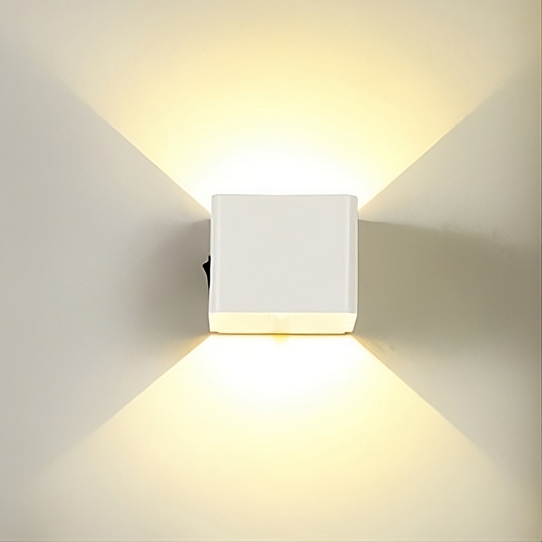 CubeLamp - Vägglampa med Sensor