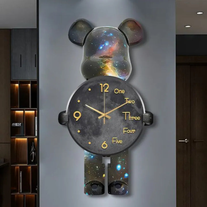 BearClock - Lysande Tecknad Björnklocka