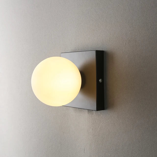 Minimalist  - Vägglampa med fyrkantig skål